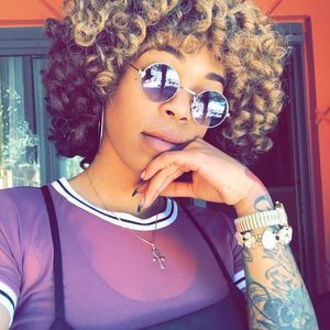 Meet your Posher, Amber